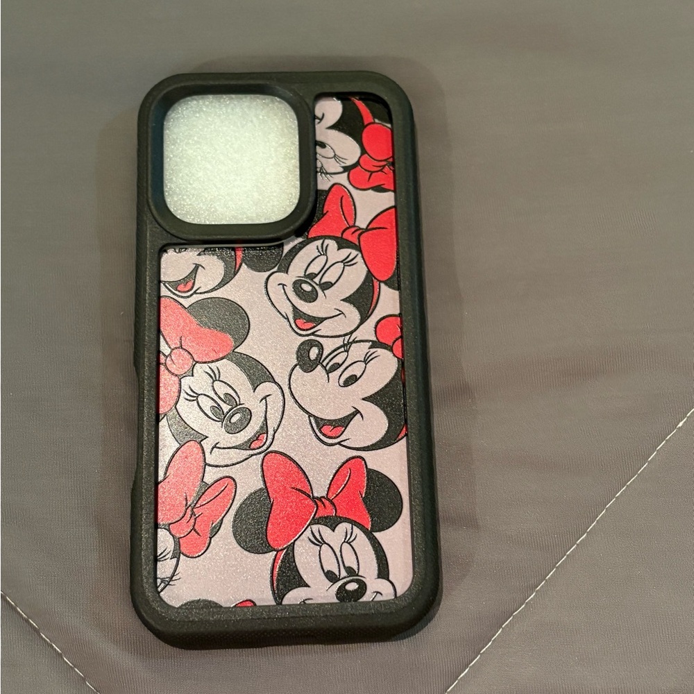 Minnie Mouse Black and Red Phone Case for iPhone 16 Pro